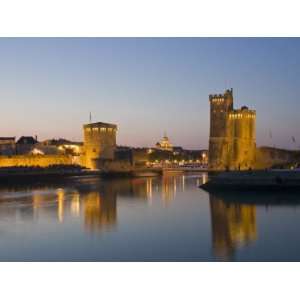  La Chaine and St. Nicholas Towers, La Rochelle at Dusk 