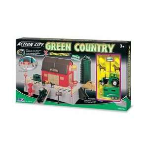  Action City Barn Set with Die Cast Tractor Toys & Games