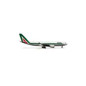  Herpa Wings Alitalia A330 200 Model Airplane Everything 
