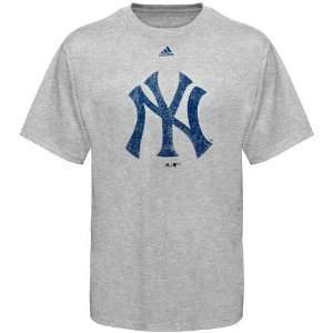  adidas New York Yankees Youth Ash Distressed Logo T shirt 