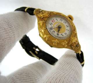 1920s El Aguila Diamond & 18K Yellow Gold Ladys Carved Lion Wrist 
