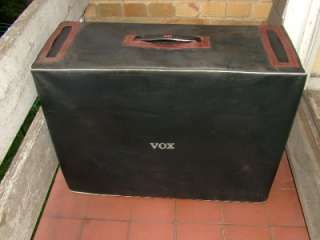 Up for sale this old Vox AC 30 empty cabinet and cover. (I could have 