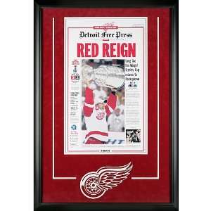   Mounted Memories Detroit Red Wings Framed Newspaper
