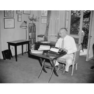  1939 photo Michigan Senator keeps in writing trim 
