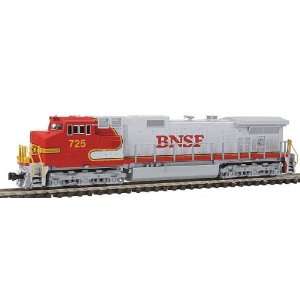   Northern Santa Fe #725 (Ex ATSF Warbonnet, Silver, Red) Toys & Games