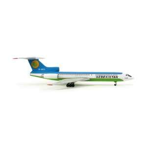  Herpa Uzbekistan TU154M 1/200 Toys & Games