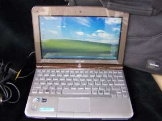TOSHIBA NB205 N310/BN Netbook Mini Laptop Win XP 1.66GHz .99GB RAM 