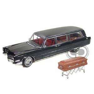  1966 Cadillac Limousine Hearse 1/18 Toys & Games