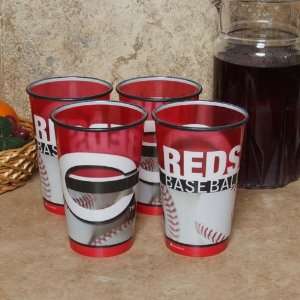   Reds 4 Pack 22oz. Plastic Souvenir Cups 