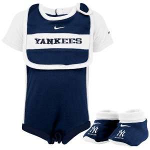 Nike New York Yankees Newborn Navy Blue Three Piece Gift Set  