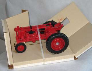 McCormick Farmall F 20 Tractor Special Edition Ertl 1/16 in box Made 