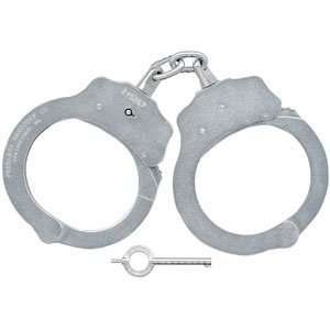  Peerless   Chain Link Handcuff, Nickel Finish Sports 