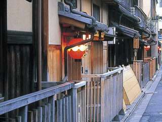 These are real Dango Chochin paper lantern as seen in front of shops 