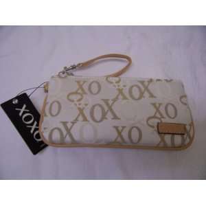  XOXO Main Street Wristlet, Chino 