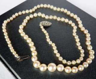 VINTAGE 14K WHITE GOLD 18 GRADUATED HAND KNOTTED PEARL NECKLACE 