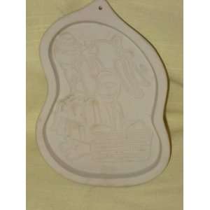  1996 Longaberger Pottery Cookie Mold   Bunny Series w/ Egg 