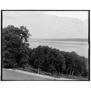  The Potomac & Maryland hills,from Mt. Vernon,Va.