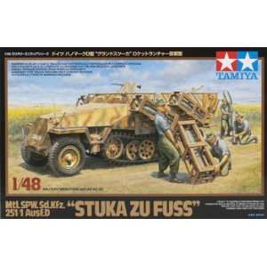   Sd.Kfz. 251/1 Ausf.D Stuka Zu Fuss (Plastic Model Vehicl Toys & Games