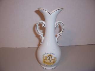 HOLLY HOBBIE   Bud Vase   To the house of a friend the way is never 