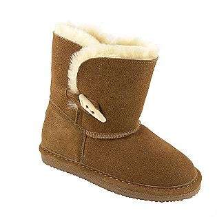   cozy detailed boot to turn cool weather into a chance for her to strut