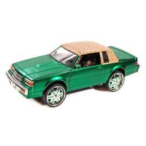    1987 Buick Regal 1/24 Donk Box and Bubble Green Toys & Games