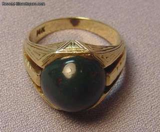 Antique 14K Cabochon Bloodstone Ring  