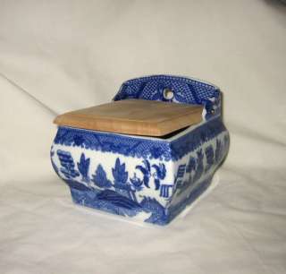 Blue Willow Salt Box  slightly flawed  new  