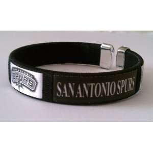  San Antonio Spurs Team Logo Basketball Bracelet Wristband 