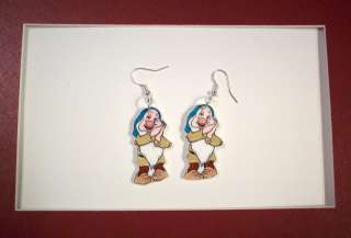 Bashful earrings,snow white,7 dwarfs,disney,jewelry,fun  