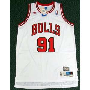 Dennis Rodman Autographed Chicago Bulls White Jersey PSA/DNA #K32242