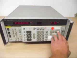 HP 8662A SYNTHESIZED SIGNAL GENERATOR 10kHz 1280MHz  