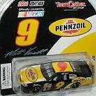 MATT KENSETH 2004 PENNZOIL 1/64 TEAM CALIBER PIT STOP #