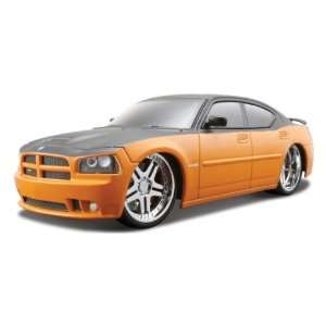   2006 DODGE CHARGER SRT8 124 SCALE RADIO CONTROL Toys & Games