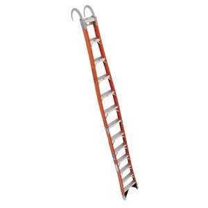 Werner TPF13 1 300 Pound Duty Rating Fiberglass Tapered Posting Ladder 
